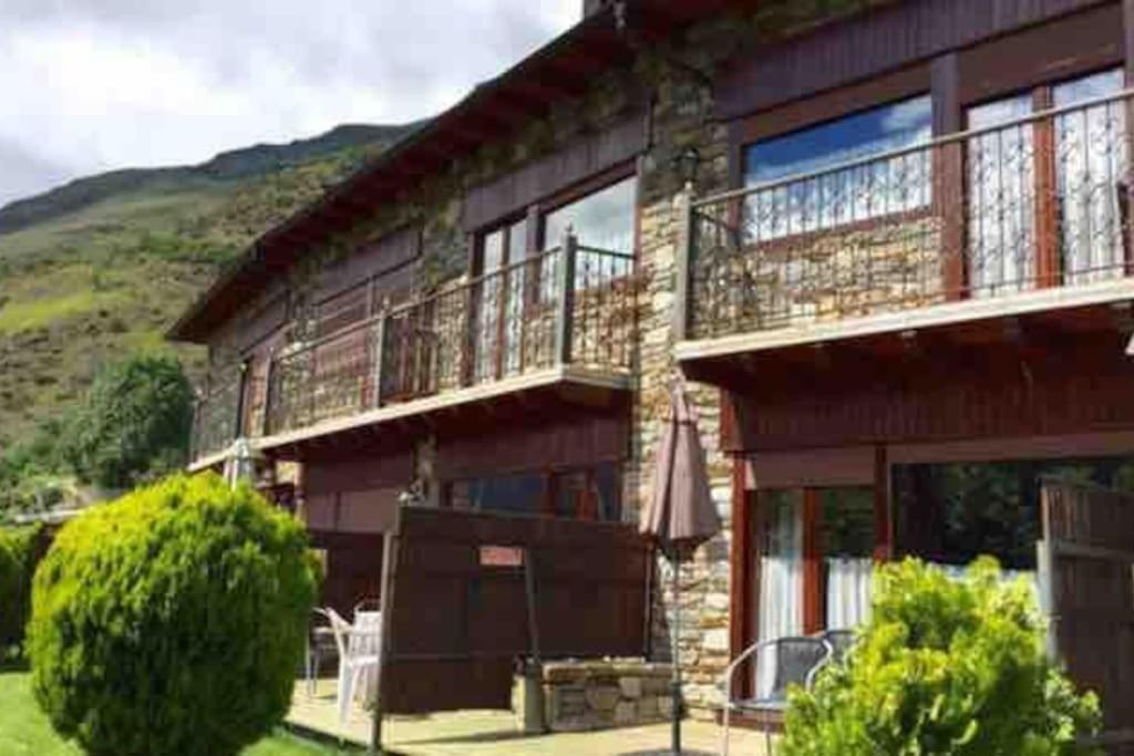 Villa Casa Con Jardin En Garos By Casas Aranesas J Antes Extérieur photo
