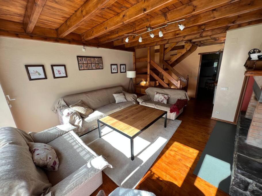 Villa Casa Con Jardin En Garos By Casas Aranesas J Antes Extérieur photo
